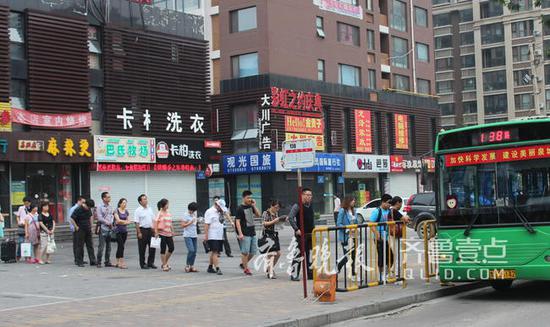 济南这次要争创的是第五届文明城市,面临着更加严格的测评体系。