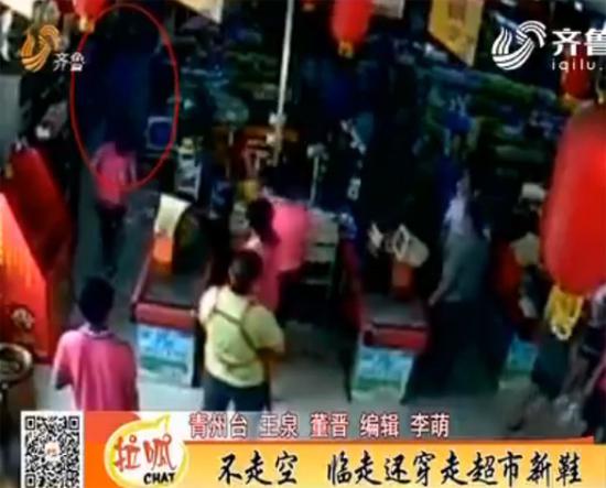 　　民警好不容易把劉某帶到派出所，可劉某的回答還挺有“性格”。