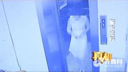 6074c779ea08fb9568e93eadc76a9bac.jpg 警察面前女子現(xiàn)場(chǎng)試毒
