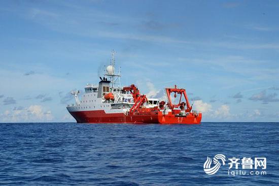 7月23日中午11时，“科学号”从厦门港起航，赴南海北部海域进行为期10天的科学考察。