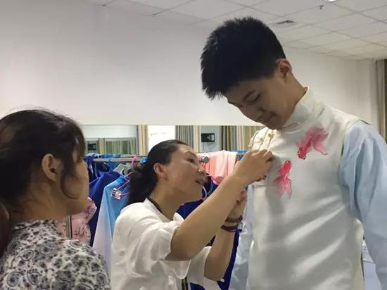 38fc7b12751ef443feb7294fea6277fe.jpg