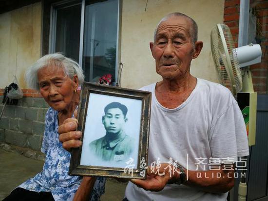 參加戰(zhàn)斗近百次,退伍后一直務(wù)農(nóng)