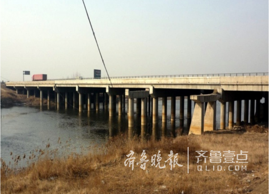 小清河东营段的东青高速桥并不具备通航条件