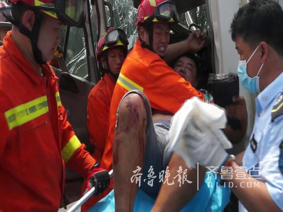目前，事故原因有關部門待查。