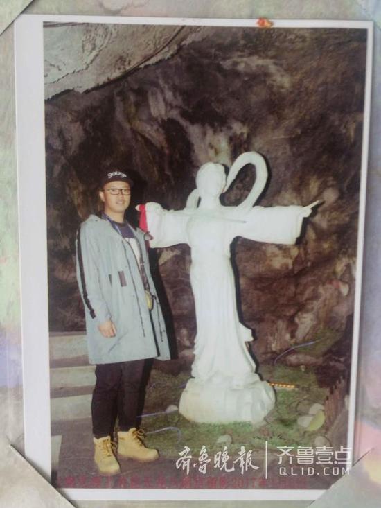 家人介绍,孩子身高183公分,体重170来斤,身体很健康,从来没得过啥大病。