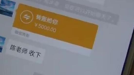 a1cc70b2aa60f425665ca3c0d35131a0.jpg 彭光麗對邵女士的感激之情溢于言表,她說如果不是邵女士這幾年的資助,他們兩夫妻的生活不知道會過成什么樣。
