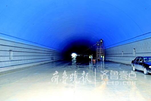 ▲小岭隧道去年实现了贯通，目前正在进行后期施工。