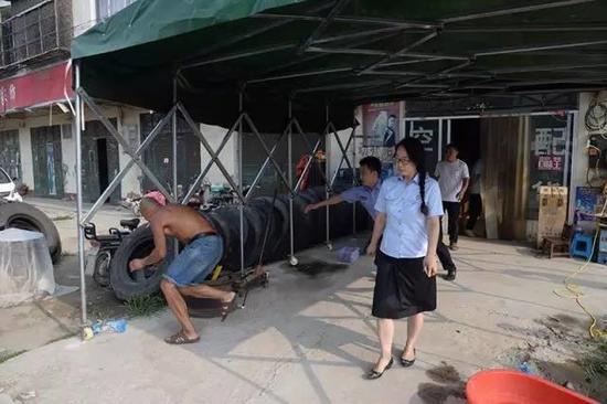 對，他跑了！↓↓