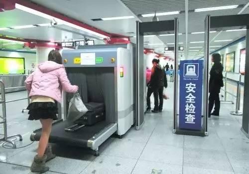 其實，那些年過安檢時發生的奇葩事，攢起來夠出一本書，看過你才知道：中國安檢，刺激!