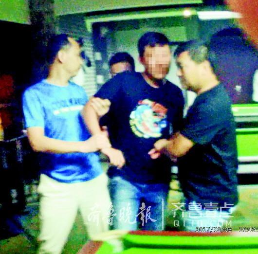 警方將胡某抓獲歸案。 警方供圖