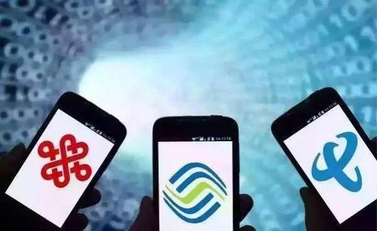 中国移动、中国电信、中国联通三大运营商日前宣布,9月1日起全面取消手机国内漫游费。经常出差的德州人可以与漫游费说再见了!