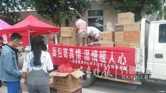 以上情報入選今日最佳情報,壹粉“掌上菩提”將獲得由情報站工作人員送上的10元情報紅包獎勵。