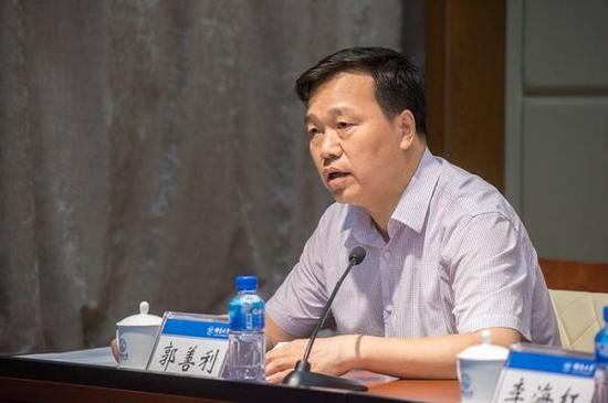 煙臺大學校長郭善利資料圖