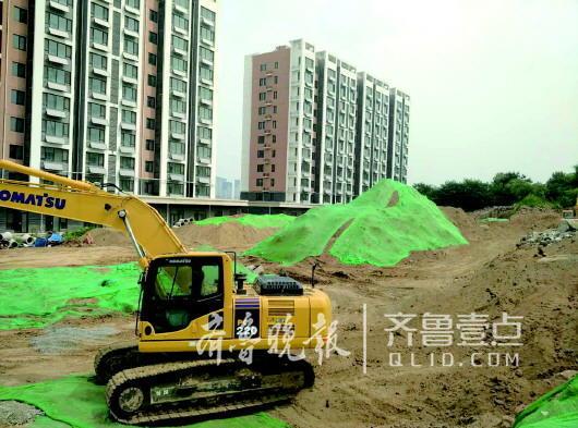 道路向東受拆遷影響仍是“斷頭”。