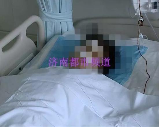 病床上的老人眼下正在市立三院的監護病房中,還未脫離生命危險。