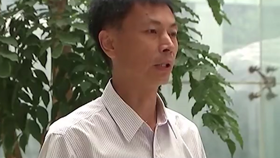 濱州市鄒平縣臨池鎮黨委副書記李保兵表示:“感受非常深刻、觸動非常大。要嚴格要求自己。”