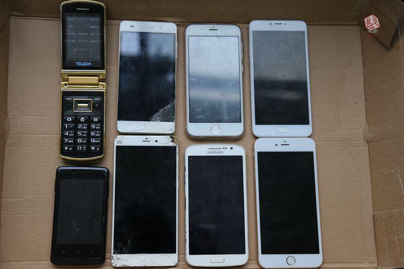 被收的旧手机、坏手机、破手机、模具手机
