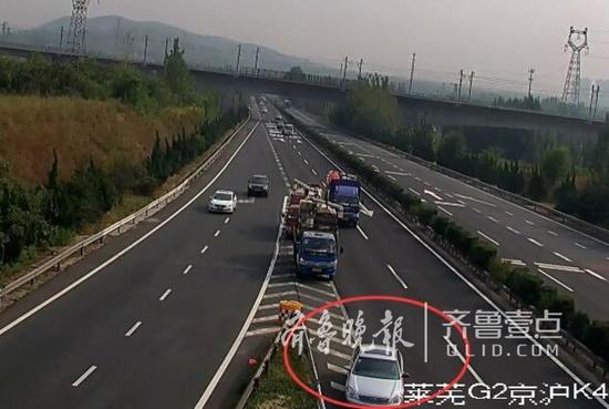 萊蕪高速交警民警對其講明危害,對其嚴格處罰,對于罰款200元記12分的處罰,駕駛人表示接受并盡快處理。