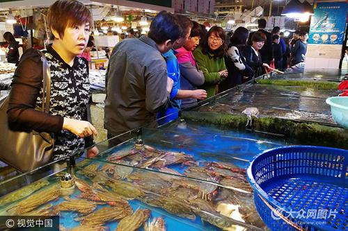 海鮮市場人氣火爆