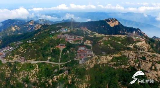 泰山海拔1545米,是華夏兒女心中的圣山,中華民族精神的象征。