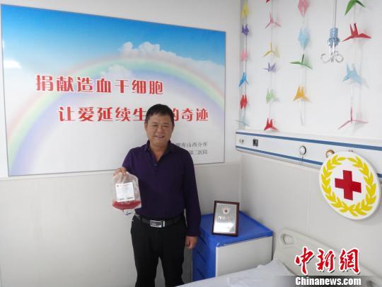曹彥平先捐造血干細(xì)胞再捐淋巴細(xì)胞挽救同一陌生人。 左彤 攝