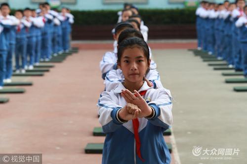 小学广播体操加入戏曲元素 “戏曲操”让学生感受传统文化