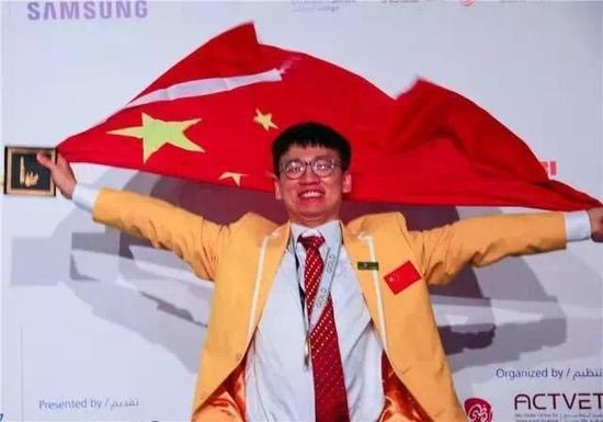 袁強獲得工業控制項目金牌。