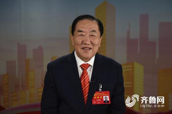 十九大代表、淄博市博山區(qū)源泉中心衛(wèi)生院院長亓慶良做客山東臺融媒體演播室。