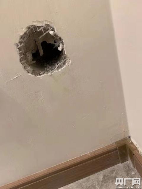张先生家的墙面。(央广网发业主供图)