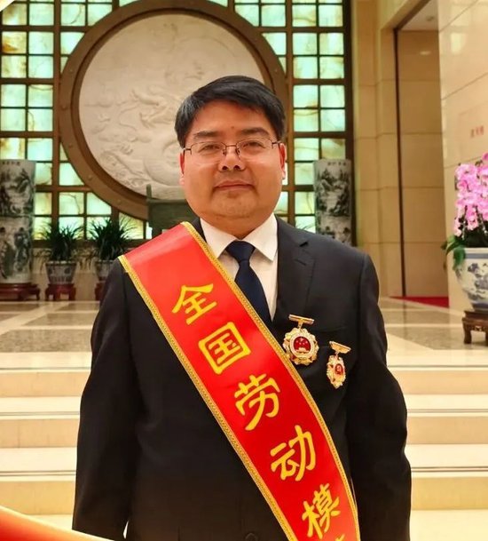 陈健