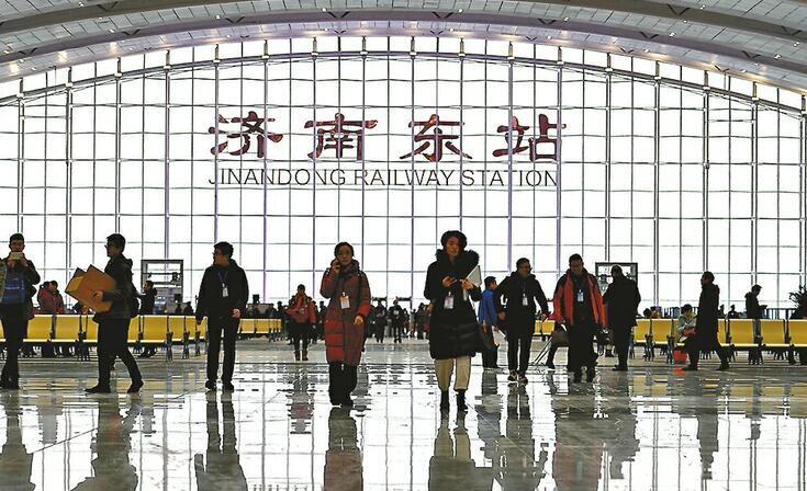 濟南東站啟用后,將帶來大量客流。 記者郭堯 攝