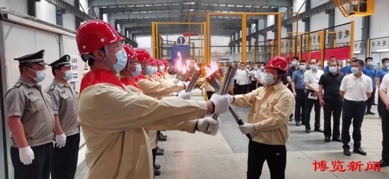 国内首条TCO导电膜玻璃生产线在淄博点火