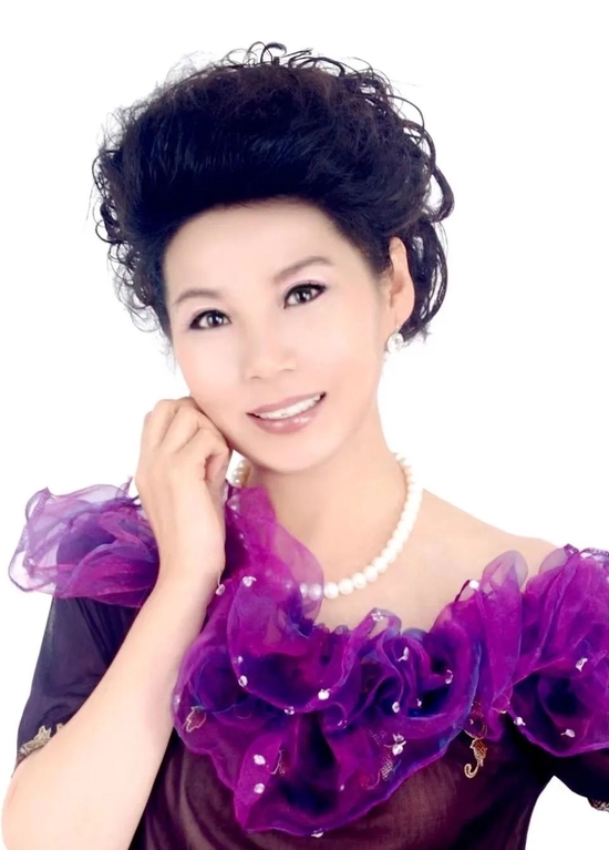 ▲山东歌舞剧院国家一级演员 女高音歌唱家 刘金华