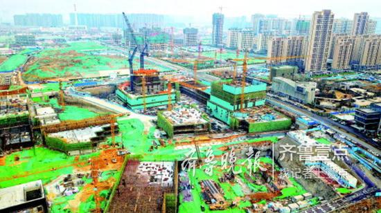 中央商務區建設如火如荼。 齊魯晚報·齊魯壹點記者 劉飛躍 攝
