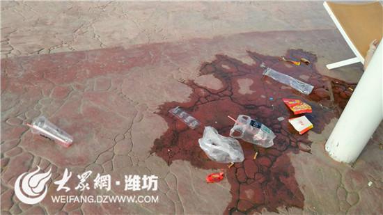 公共休息處垃圾遍地,無人清理
