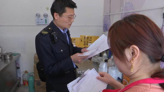 多家連鎖超市上黑榜 食品添加劑、農(nóng)藥殘留超標(biāo)占比超過(guò)一半