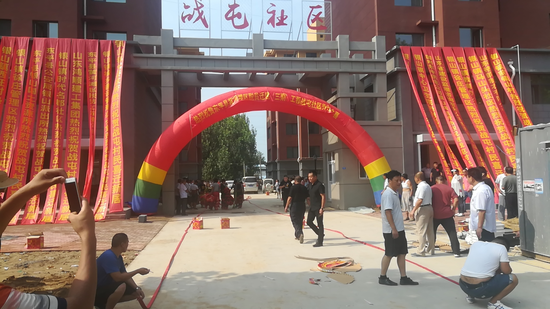 黄河汛期,房子像切豆腐一样地往河里掉