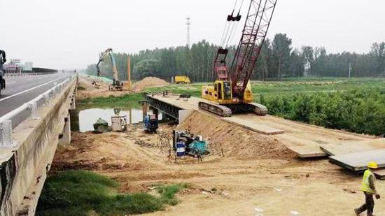 山西路桥一公司忻州国道LJ3项目多段路基顺利交验