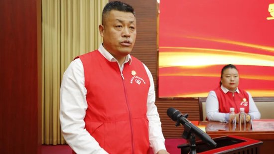 志愿者代表魏建勇发言