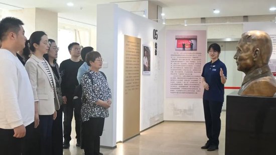 马克思主义基本原理教研室党支部开展主题党日活动