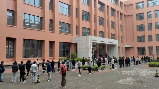 两校区开展核酸检测