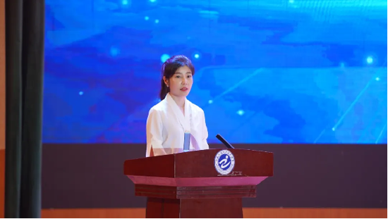 ▲2023年山东省职业院校技能大赛一等奖“英语口语”赛项参赛教师满悦媛发言