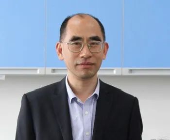 ▲化学化工与材料科学学院院长 张春阳