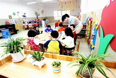 配套幼兒園服務(wù)半徑不大于300米 配套小學(xué)服務(wù)半徑不大于500米