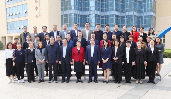 ▲动物医学系全国高校黄大年式教师团队