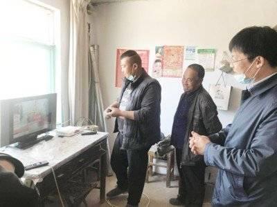 对口帮扶单位为黄河涯镇于东村贫困户安装电视