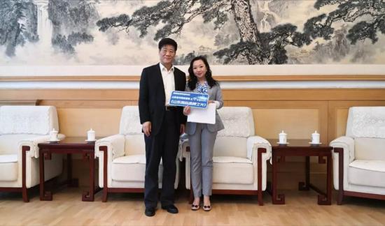 中華商標協會會長馬夫接受主持人林楠采訪