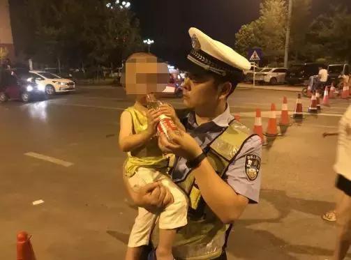 民警拨打车主电话，无人接听，