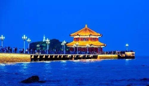 1939年，青岛评出“青岛市城乡二十四景”，其中之一是“栈桥月夜”。