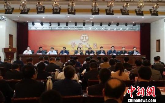 资料图:山东省司法厅召开律师挂职动员会,助力新旧动能转换。
